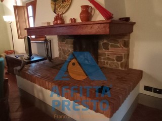 Casa Semi Indipendente in Affitto a Castelfiorentino, 700&euro;, 90 m²