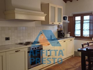 Casa Semi Indipendente in Affitto a Castelfiorentino, 800&euro;, 110 m²