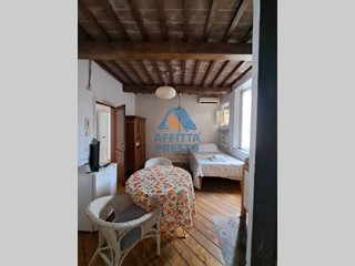 Monolocale in Affitto a Pontedera, 800€, 15 m²