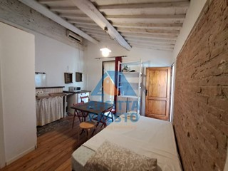 Attico in Affitto a Pontedera, 380€, 20 m²