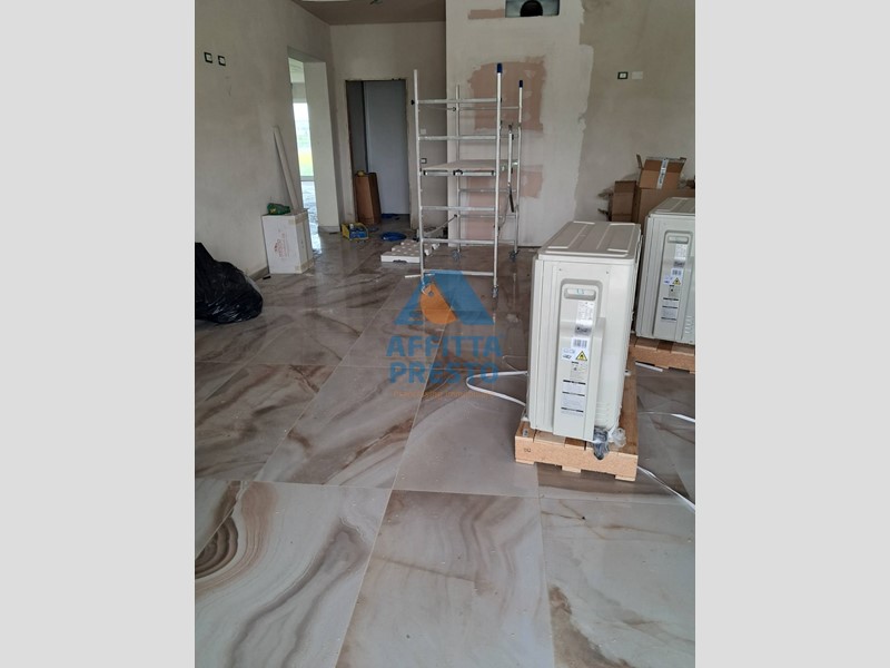 Attività commerciale in Vendita a Castelfranco di Sotto, 950'000€, 970 m²