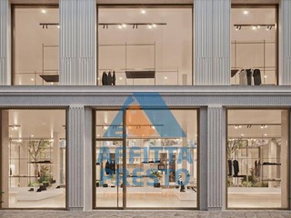 Attività commerciale in Vendita a Empoli, 300'000€, 130 m²