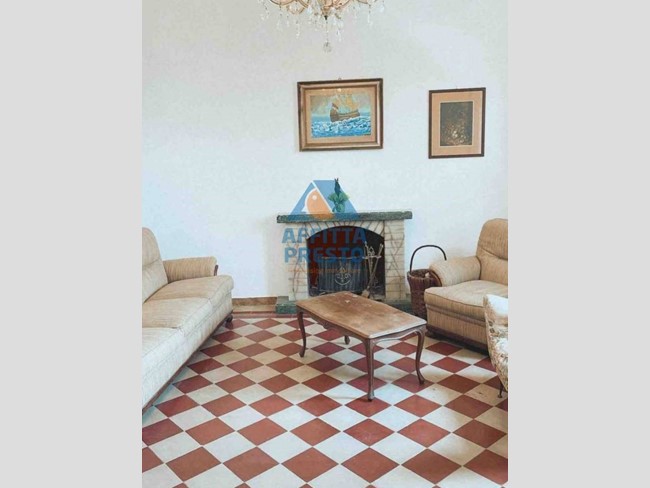 Quadrilocale in Vendita a Vinci, 145'000€, 150 m²