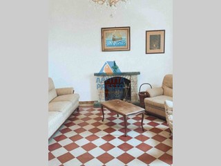 Quadrilocale in Vendita a Vinci, 145'000€, 150 m²