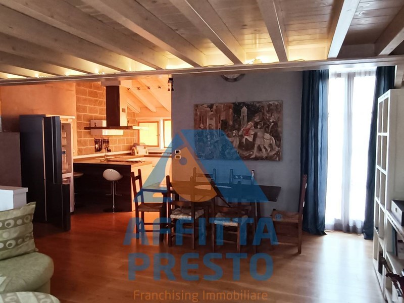 Trilocale in Affitto a Vinci, 1'500€, 110 m²