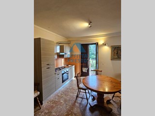 Trilocale in Affitto a Lamporecchio, 700€, 75 m²