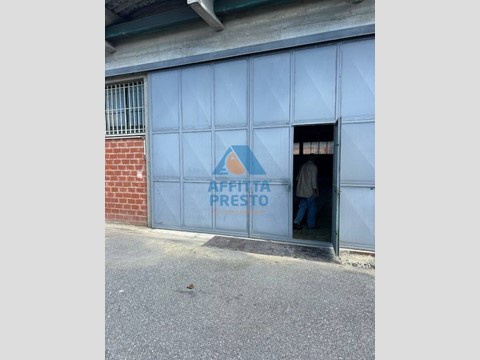 Capannone in Vendita a Vinci, 750'000€, 700 m²