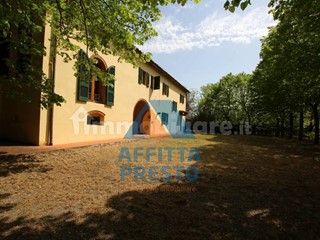 Casa Indipendente in Vendita a Vinci, 470 m²