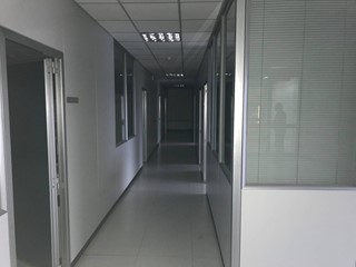 Ufficio in Affitto a Empoli, 2'800&euro;, 400 m²