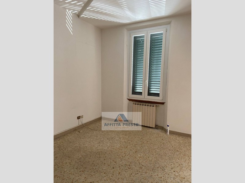 Ufficio in Affitto a Empoli, 500&euro;, 32 m²