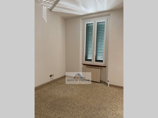 Ufficio in Affitto a Empoli, 500&euro;, 32 m²