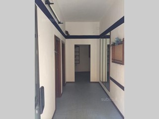 Attività commerciale in Affitto a Santa Croce sull'Arno, 400€, 80 m²