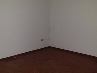 Attività commerciale in Affitto a Vinci, 500€, 40 m²