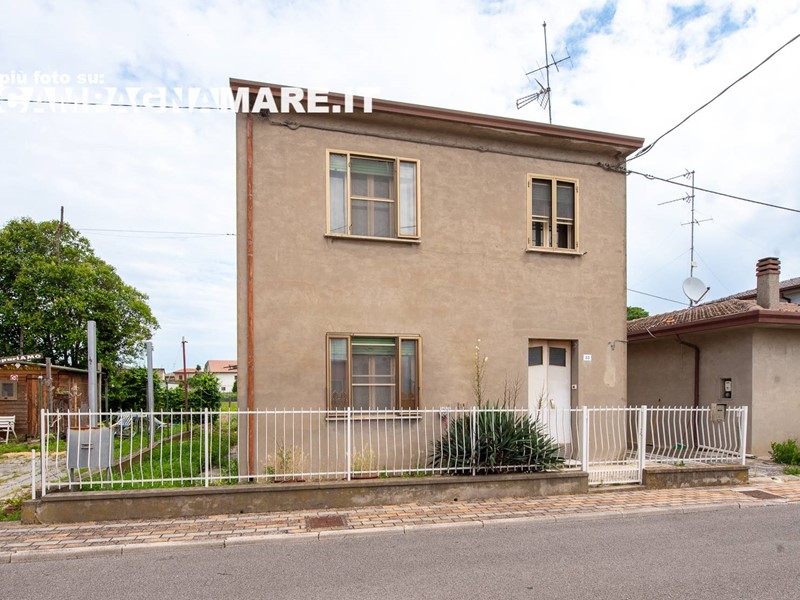 Casa Indipendente in Vendita a Codigoro, 34'000€, 90 m²
