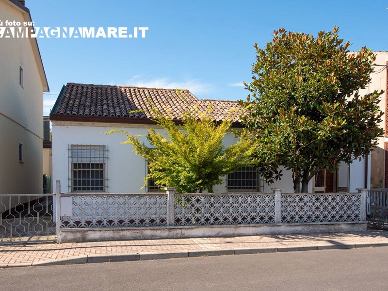 Casa Indipendente in Vendita a Codigoro, 49'000€, 105 m²