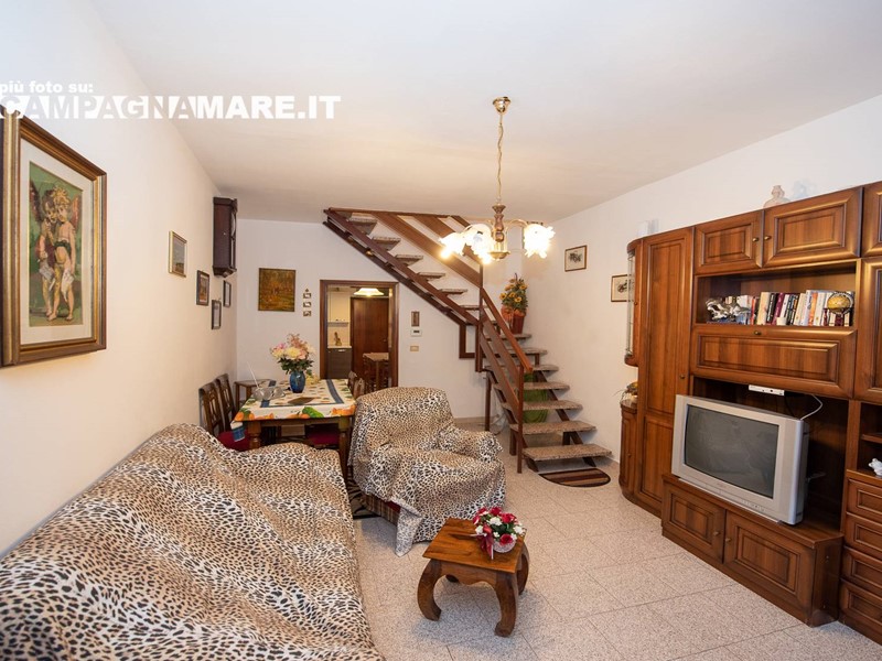 Casa Indipendente in Vendita a Lagosanto, 86'000€, 90 m²