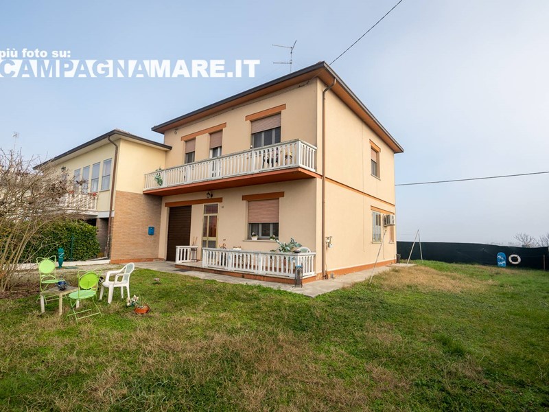 Casa Indipendente in Vendita a Copparo, 75'000&euro;, 150 m²