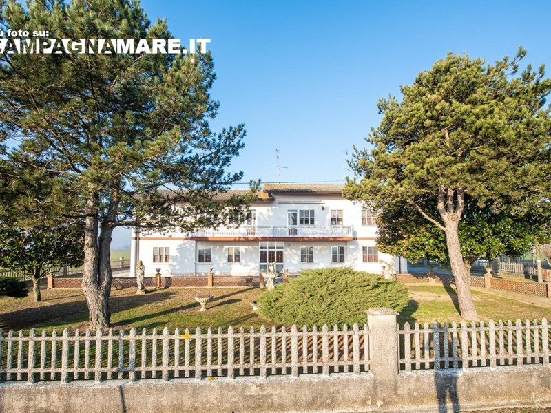 Casa Indipendente in Vendita a Copparo, 49'000&euro;, 100 m²