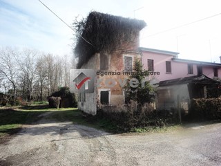 Villetta a schiera in Vendita a Treviso, 40'000€, 142 m²