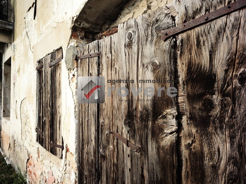 Rustico in Vendita a Villorba, 30'000€, 504 m²