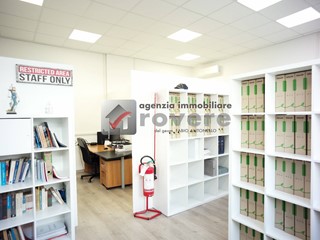 Ufficio in Vendita a Villorba, 100'000€, 102 m²
