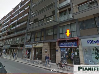 Immobile commerciale in Vendita a Bari, 200'000€, 67 m²