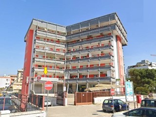 Box in Vendita a Bari, 850'000€, 1400 m²