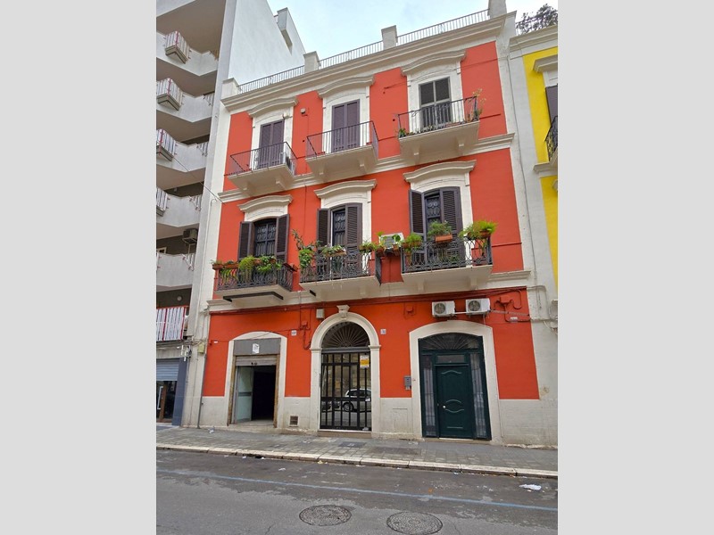 Immobile commerciale in Affitto a Bari, 300€, 50 m²