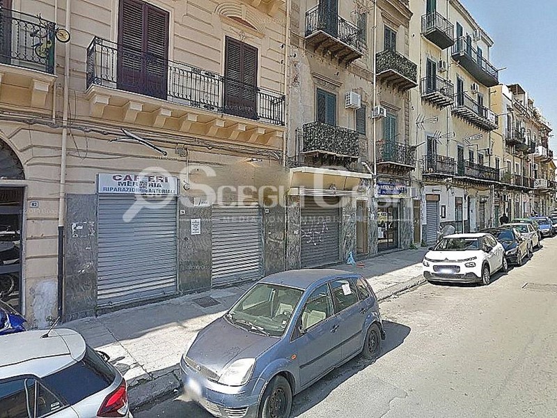 Immobile commerciale in Vendita a Palermo, 83'000€, 80 m²