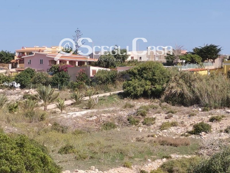 Terreno industriale in Vendita a Lampedusa e Linosa, 169'000€, 2765 m²
