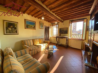 Appartamento in Vendita a Lucca, 395'000€, 110 m²