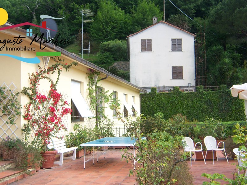 Appartamento in Vendita a Recco, 390'000€, 150 m²