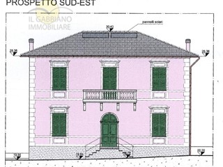 Villa in Vendita a Recco, 390'000€, 300 m²
