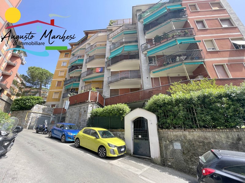 Appartamento in Vendita a Camogli, 370'000€, 80 m²