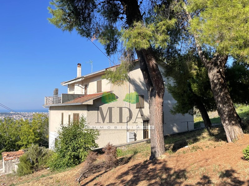 Quadrilocale in Vendita a Colonnella, 89'000€, 85 m²