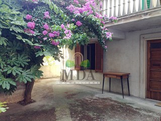 Casa Indipendente in Vendita a Martinsicuro, 70'000€, 216 m²