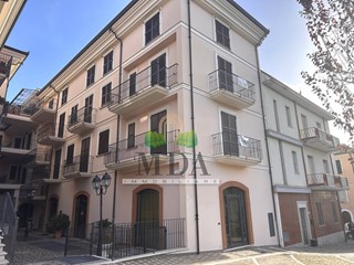 Appartamento in Vendita a Nereto, 115'000€, 180 m²