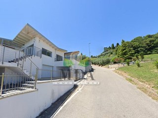 Villa in Vendita a Tortoreto, 695'000€, 576 m²