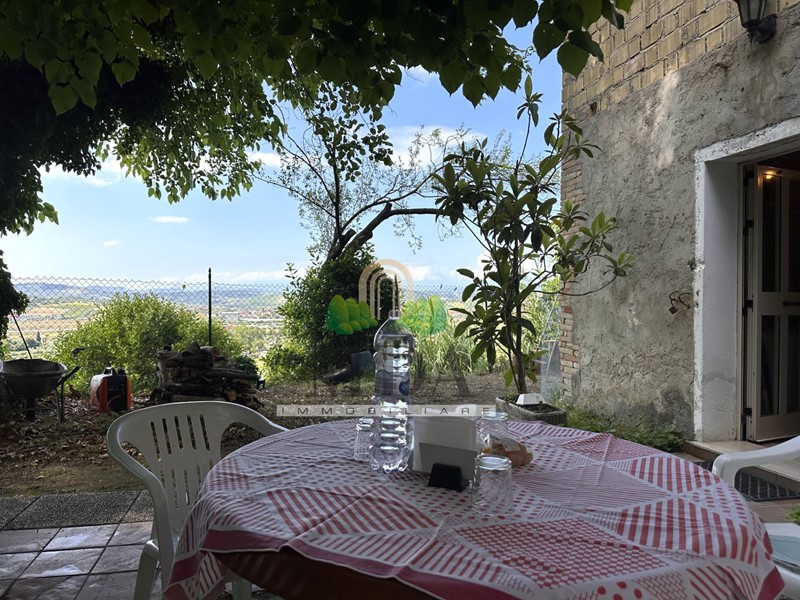 Casa Indipendente in Vendita a Torano Nuovo, 59'000€, 160 m²