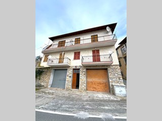 Trilocale in Vendita a Cosio d'Arroscia, 50'000€, 50 m²