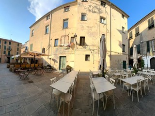 Trilocale in Vendita a Albenga, 95'000€, 96 m²