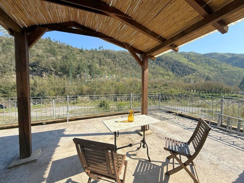 Trilocale in Vendita a Borghetto d'Arroscia, 65'000€, 97 m²