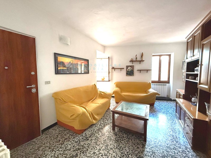 Rustico in Vendita a Pieve di Teco, 78'000€, 120 m²