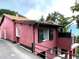 Rustico in Vendita a Borghetto d'Arroscia, 125'000€, 102 m²