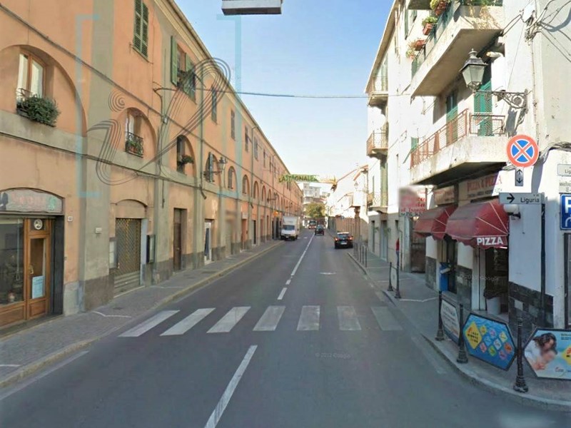 Ufficio in Vendita a Albenga, 38'000€, 25 m²