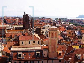 Box in Vendita a Albenga, 40'000€, 18 m²