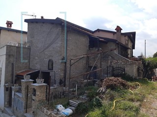 Rustico in Vendita a Onzo, 60'000€, 120 m²