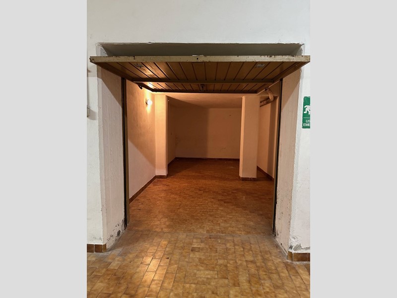 Box in Vendita a Albenga, 23'000€, 18 m²