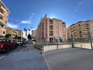 Trilocale in Vendita a Albenga, 200'000€, 60 m²