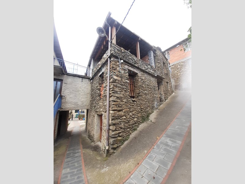 Rustico in Vendita a Borghetto d'Arroscia, 54'000€, 120 m²